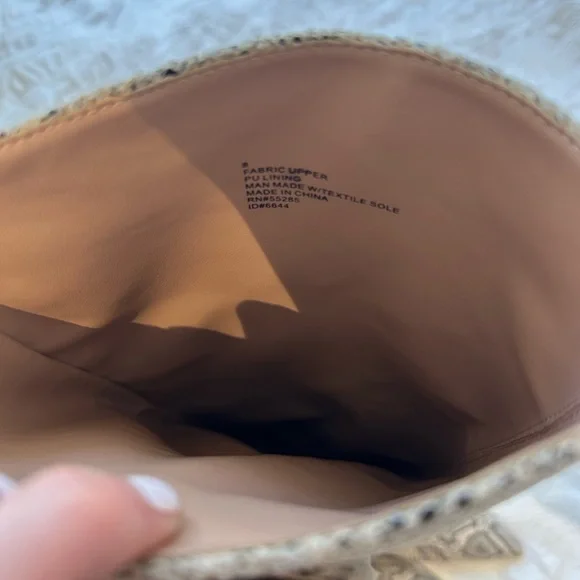 - Express Snakeskin Pattern Knee-High Boots - Picture 4 of 5